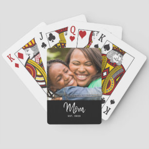Mama hat modernes schwarzes Skriptfoto eingerichte Spielkarten