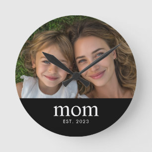 Mama hat modernes weißes minimalistisches Foto ein Runde Wanduhr