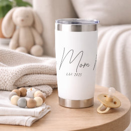 Mama hat neues Mama-Geschenk Isolierter Becher