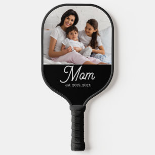 Mama hat Schwarz-Weiß-Script-Foto eingerichtet Pickleball Schläger