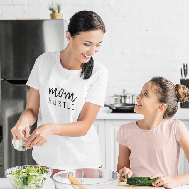 Mama Hustle | Moderner Muttertag T-Shirt (Von Creator hochgeladen)