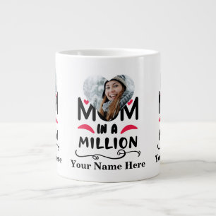 Mama im Foto eines benutzerdefinierten Herzens am  Jumbo-Tasse