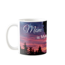 Mama ist ein Geheimtipp mit Tasse des Sonnenaufgan
