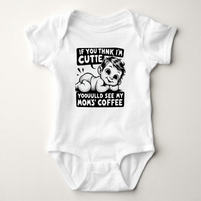 Mama-Kaffee Baby Strampler (Vorderseite)