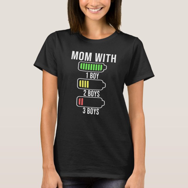 Mama mit drei Boys Batterie leer lustige Mama mit  T-Shirt (Vorderseite)