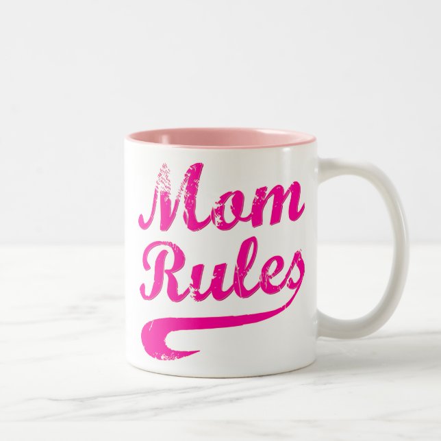 Mama regiert Funny Sprichwort Tasse (Rechts)