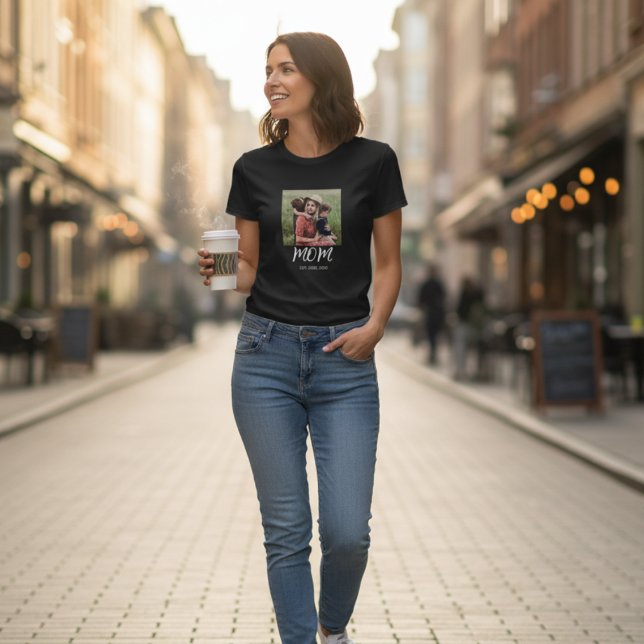 Mama - Skript-Foto eingerichtet T-Shirt (Von Creator hochgeladen)