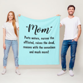 Mama: Teile des Wassers, Pflege des Gebrechlichen. Fleecedecke