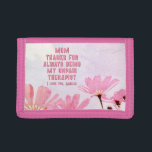 Mama Unbezahlter Therapeut Funny Floral Mutter Tag Trifold Geldbörse<br><div class="desc">Mama Unbezahlter Therapeut Funny Spaß Floral Mutter's Tag Dreifachwallet. Das Tagesdesign der personalisierten Mutter mit humorvollem Zitat ' Danke für immer mein unbezahlter Therapeut '. Der Text ist auf einem Hintergrund mit rosa Blume. Füge Deinen Namen hinzu.</div>