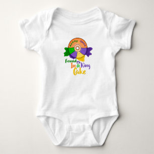Mama und Papa fanden mich in einem King Cake Baby Baby Strampler