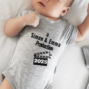 Mama und Papa Produktion Baby Strampler