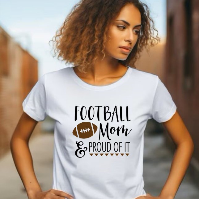 Mama und Stolz des Fußballs T-Shirt (Von Creator hochgeladen)