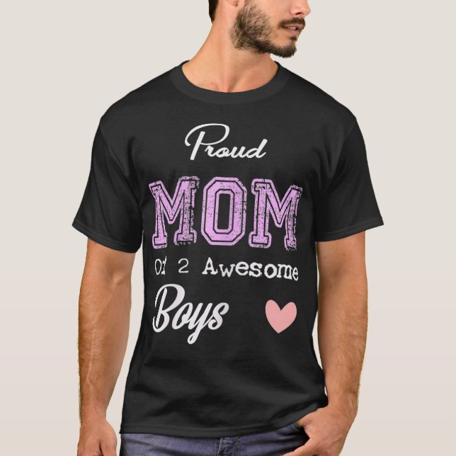 Mama von 2 Phantastischen Jungen  T-Shirt (Vorderseite)