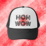 MAMA WOW schwarz auf rot | Truckerkappe<br><div class="desc">Dieser LKW-Hut ist für die MAMA, sei es zum Muttertag, zum Geburtstag, oder nur, weil man zu ihr will. Atemberaubend in Schwarz mit rotem Hintergrund.</div>