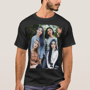 Mamamoo im Garten T-Shirt