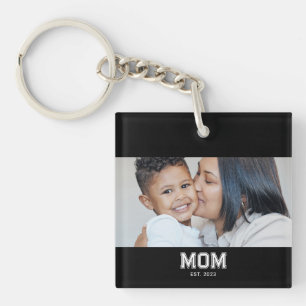Maman a établi une photo moderne et audacieuse