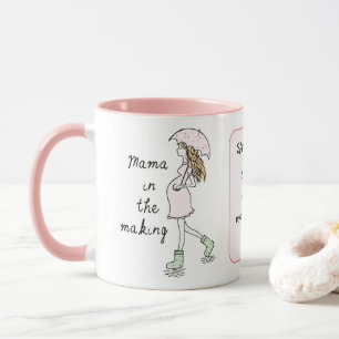 Maman dans la confection de tasse personnalisée