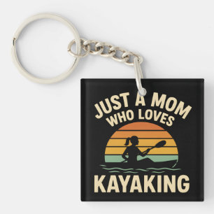 Maman en kayak au coucher du soleil rétro - Mamans