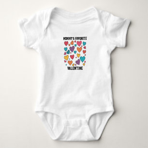Mamas Lieblings-Valentinstag-Sweet-Hearts-Design Baby Strampler
