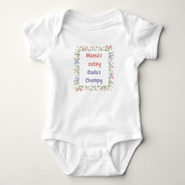Mama's süße und papa's chompy, Baby Bodysuit. Baby Strampler (Vorderseite)