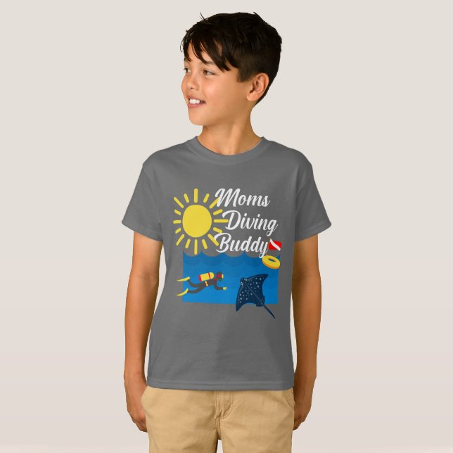 Mamas tauchen Buddy Design - Kids' Basic T - Shirt (Vorne ganz)