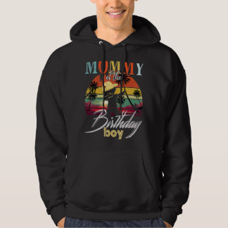 Mami von den Geburtstagskindern, die den Tagesjung Hoodie