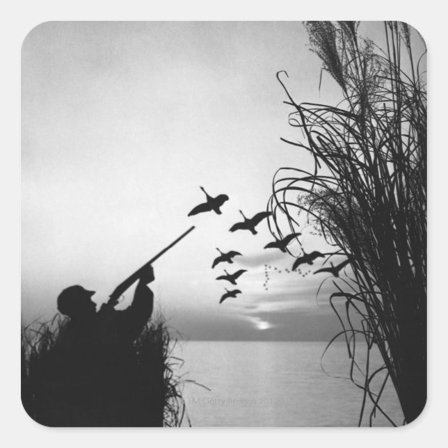 Man Duck Hunting Quadratischer Aufkleber (Vorderseite)