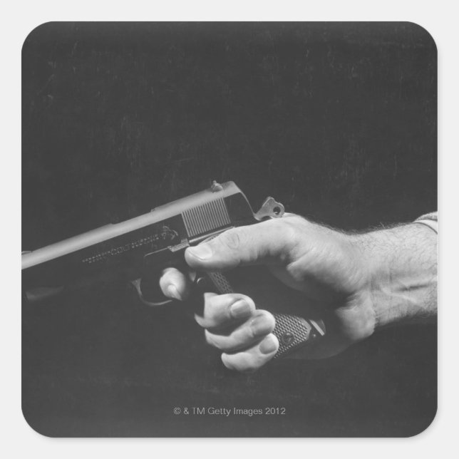 Man Holding Gun Quadratischer Aufkleber (Vorderseite)