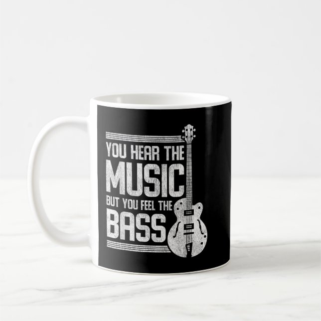 Man hört die Musik, aber man fühlt sich wie eine B Kaffeetasse (Links)