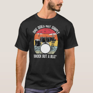 Man klopft nicht einfach einen Schlägerdrossel aus T-Shirt