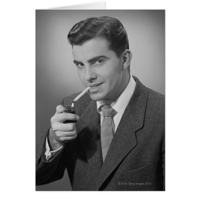 Man Lighting Cigarette (Vorne)
