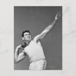 Man Throwing Shotput Postkarte