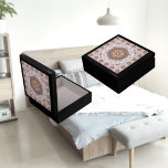 Mandala 9 Hölzerschmuck Sake Box Erinnerungskiste<br><div class="desc">Eine hübsche und zarte lila Mandala mit gelben Highlights,  digital kreiert. Ein perfektes mandala Muster Design für Erwachsene und Kinder auf vielen trendigen Produkten!</div>