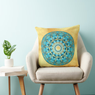 Mandala blau-gold auf weichem goldfarbenem Hinterg Kissen