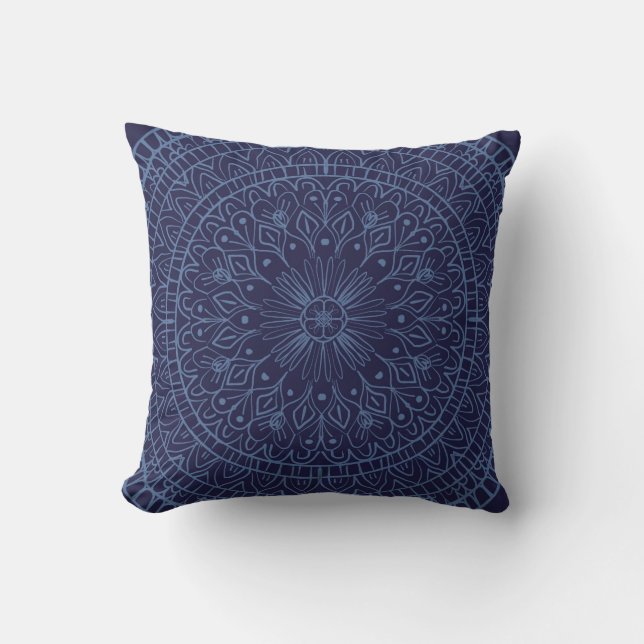 Mandala Design auf Kissen in tiefblau (Vorderseite)