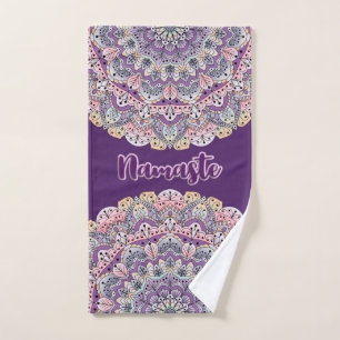 Mandala floral rose de Namaste et pourpre mignon