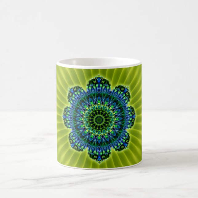 Mandala grün blau | hellgrüne Blume Kaffeetasse (Mittel)