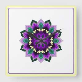 Mandala in purple quadratische wanduhr