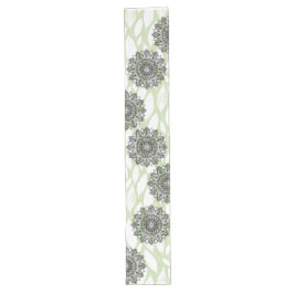  Mandala Leaves: Nature's Harmony Table Runner Großer Tischläufer