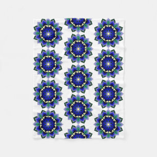 Mandala Muster 02 in dunkelblau Fleece Blanket