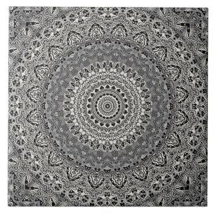 Mandala-Muster in Schwarz und Weiß Fliese