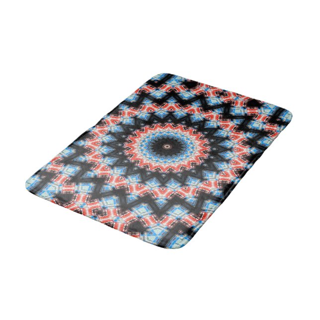 Mandala Star: Schwarz, Blau und Rot Badematte (Schrägansicht)