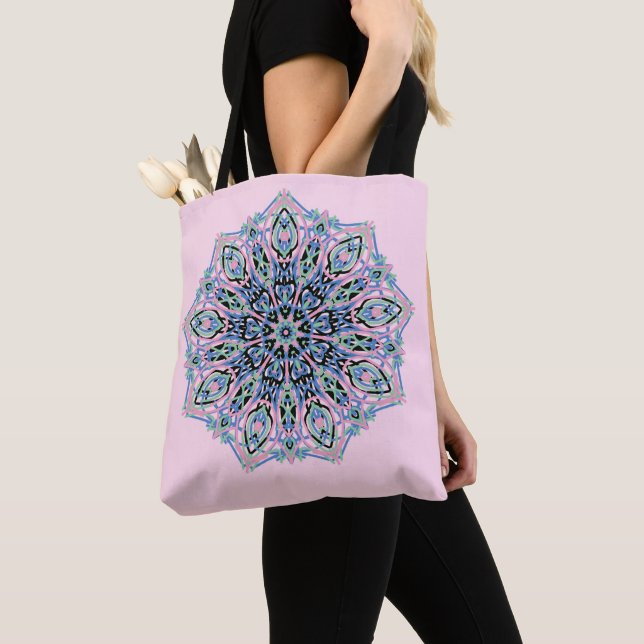 Mandala. Tasche (Von Nahem)