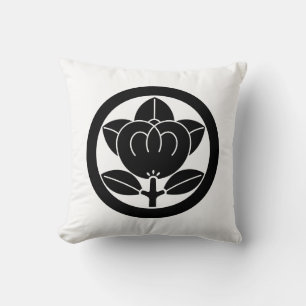 Mandarine in einem Kreis Kissen