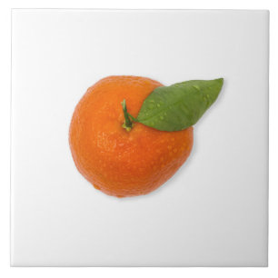Mandarine mit grünem Blattblättriger Mandarine Fliese