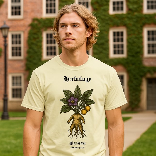 Mandrake Root Retro Woodcut Botanical Art T-Shirt (Von Creator hochgeladen)