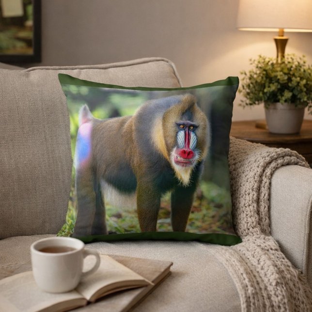 Mandrill Baboon Kissen ("A touch of nature's artistry for your sofa"
)