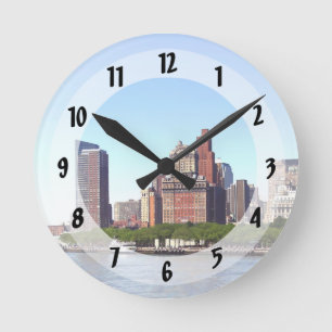 Manhattan NY - Manhattan Skyline an einem klaren T Runde Wanduhr