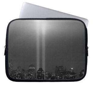Manhattan-Skyline mit 9/11, New York City Laptopschutzhülle