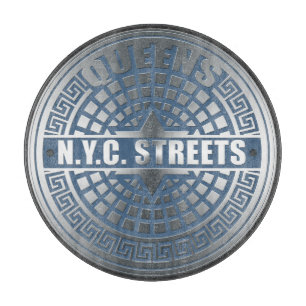 Manhole Covers Queens Schneidebrett
